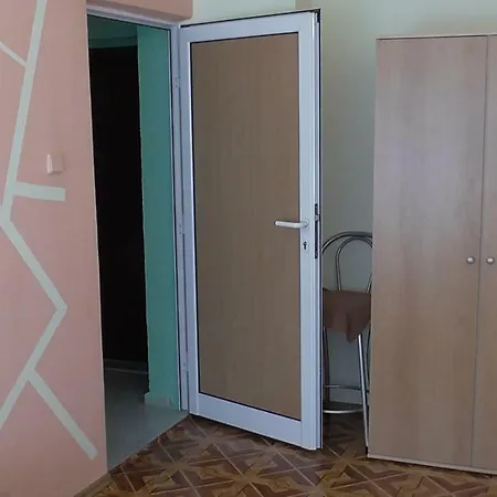 флора - гр.приморско ммц 公寓