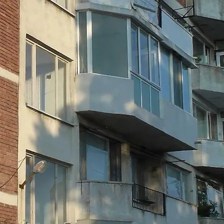 公寓 флора - гр.приморско ммц *