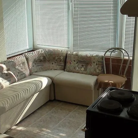 公寓 флора - гр.приморско ммц *