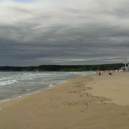 公寓 флора - гр.приморско ммц 普里莫尔斯科