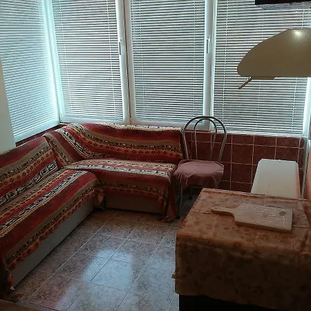 公寓 флора - гр.приморско ммц *