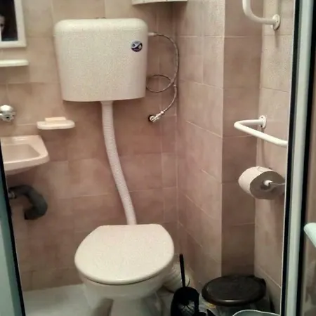 公寓 флора - гр.приморско ммц 普里莫尔斯科