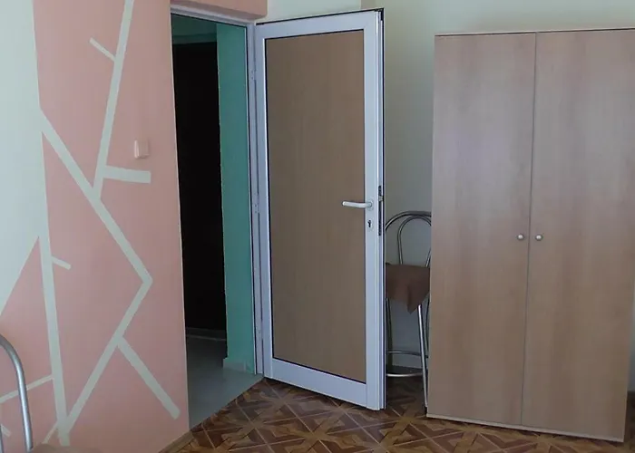 флора - гр.приморско ммц Apartment