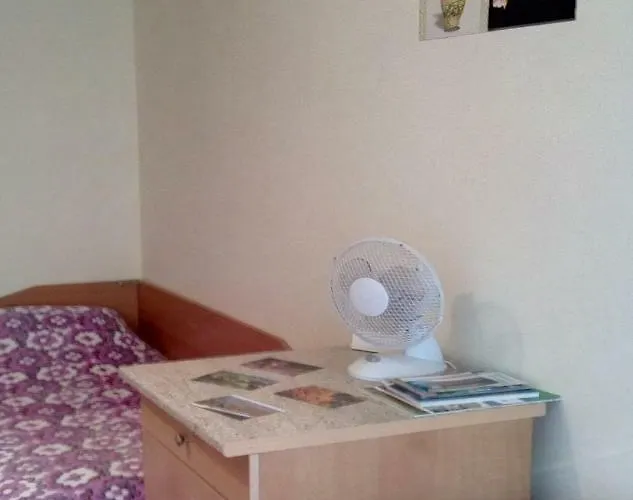 флора - гр.приморско ммц Apartment *